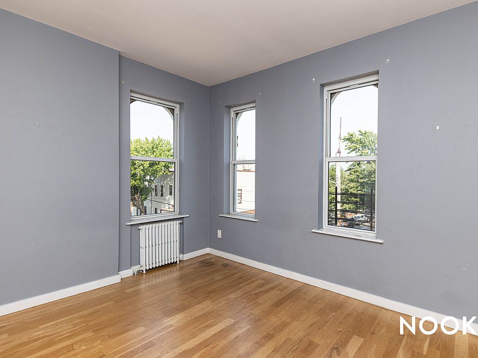 1st image of 818 Woodward Ave APT 2L