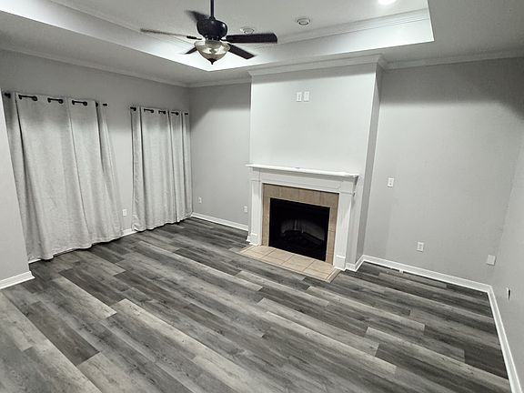 4th image of 215 Aloys Cir