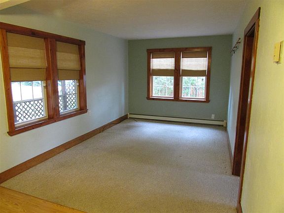 4th image of 202 Arrowhead Dr