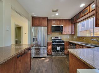 6215 Francis Marion Dr, Houston, TX 77091