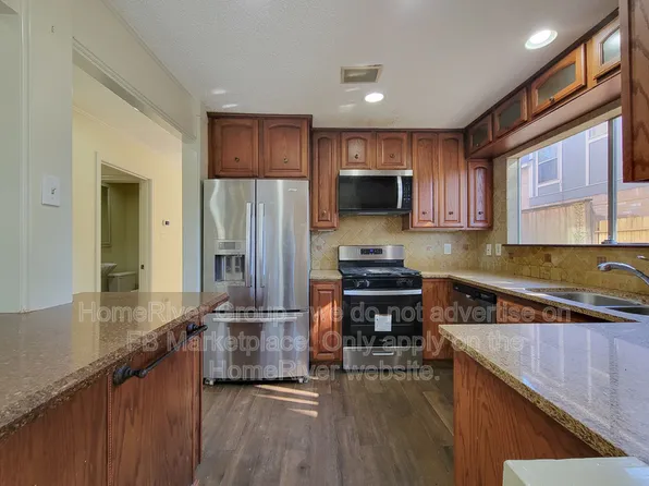 6215 Francis Marion Dr, Houston, TX 77091