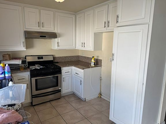 5th image of 2266 Shady Hills Dr