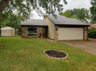 1131 Normandy Dr, Grapevine, TX 76051