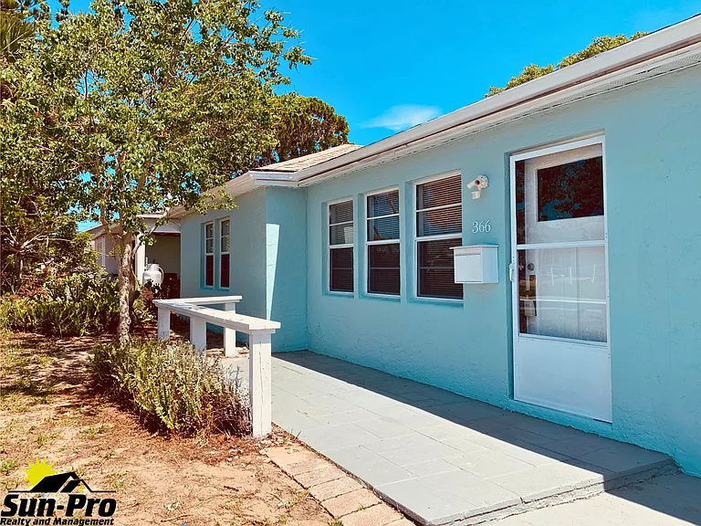366 Golf Blvd — Photo 2