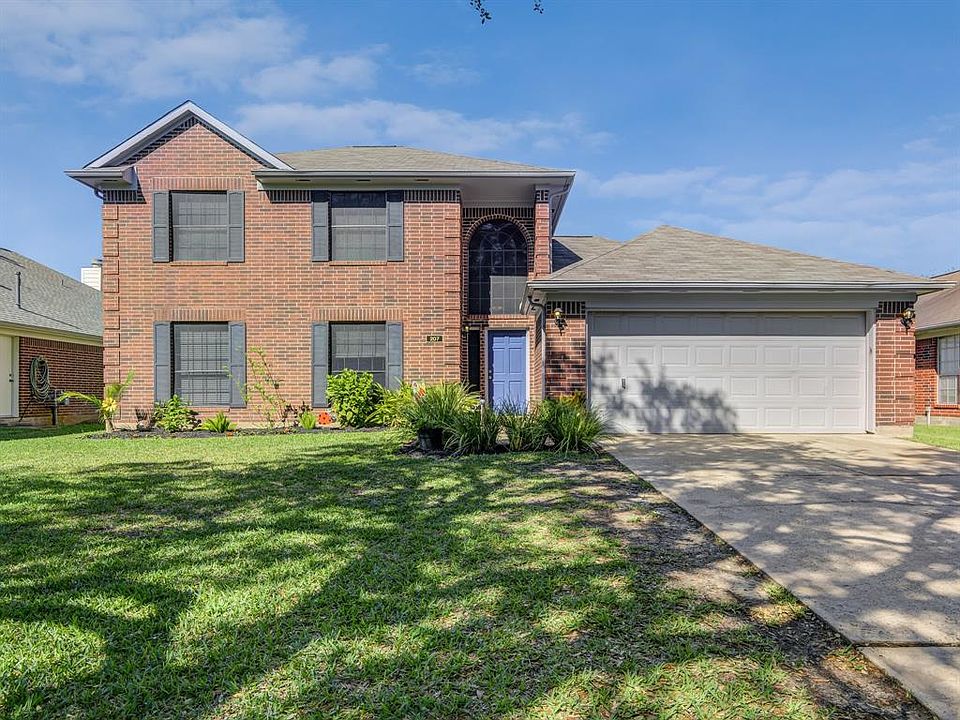 1st image of 207 Chariss Glen Dr
