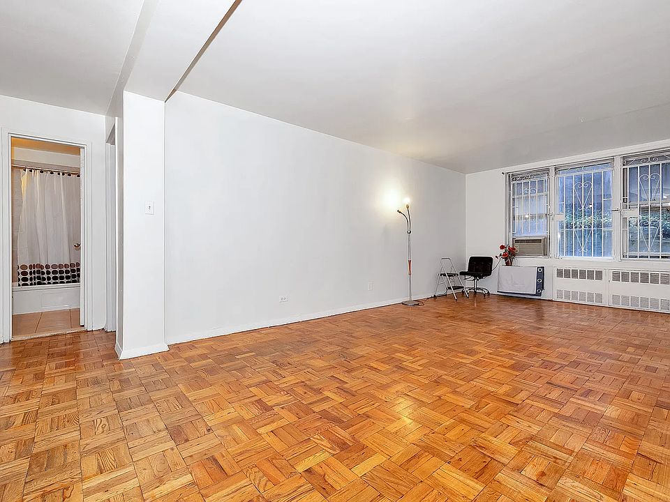 1st image of 2750 Johnson Ave APT 4E
