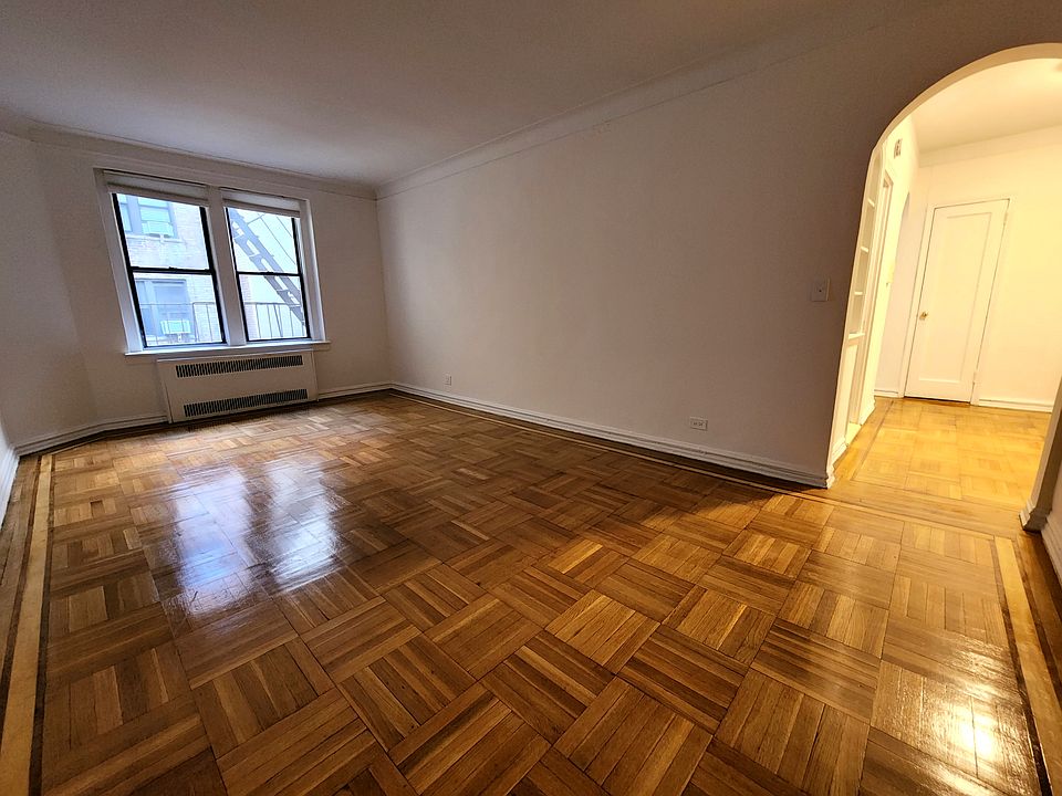 1st image of 4129 41st St APT 3D