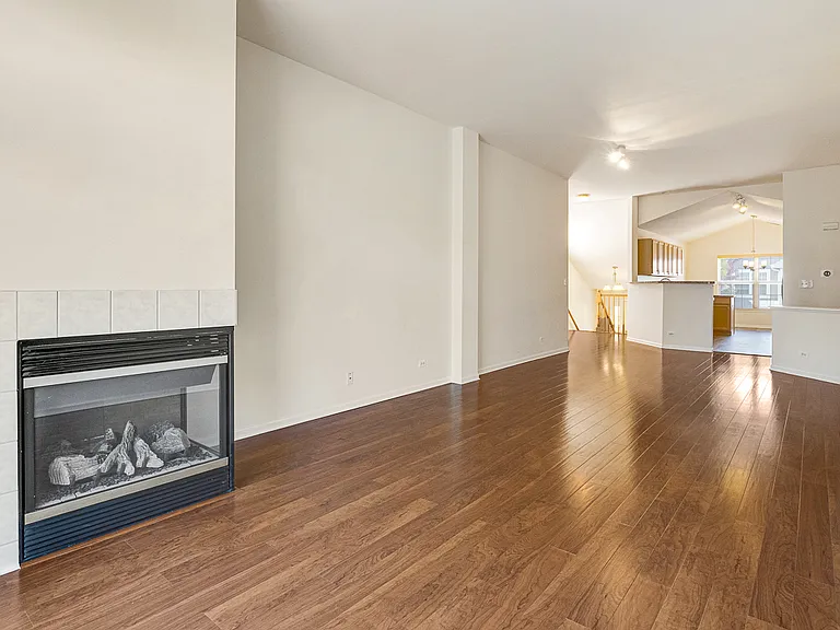 2409 Wilton Ln — Photo 6