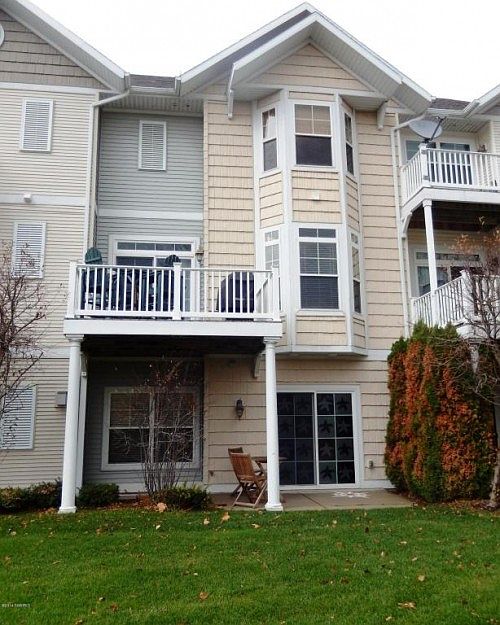 1st image of 120 Mill Pond Dr