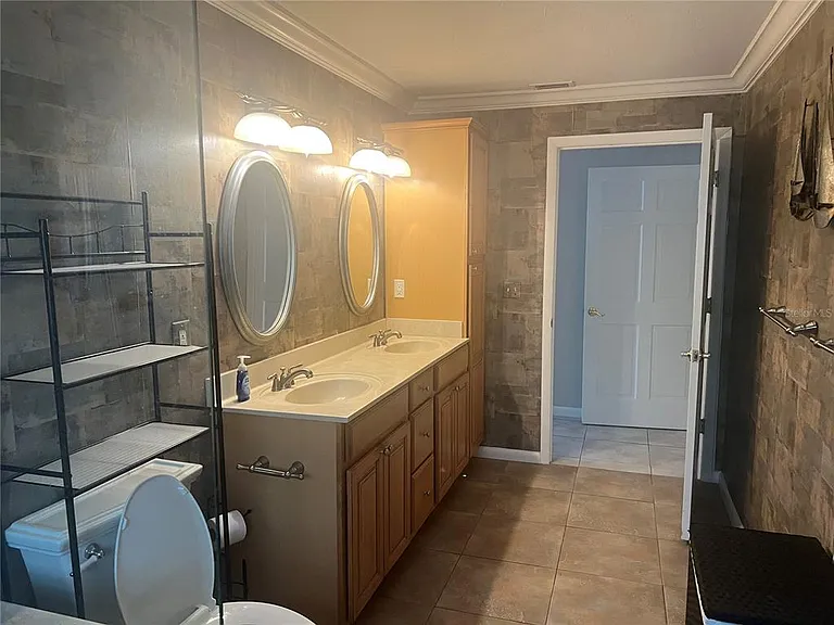 226 Delmar Ave — Photo 24