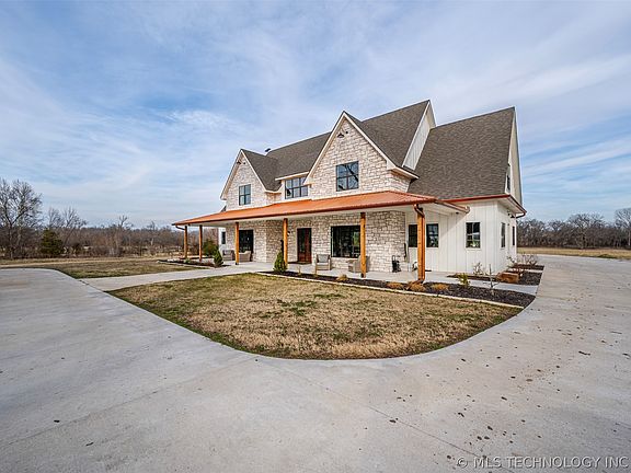 3rd image of 21670 County Road 3 Dr