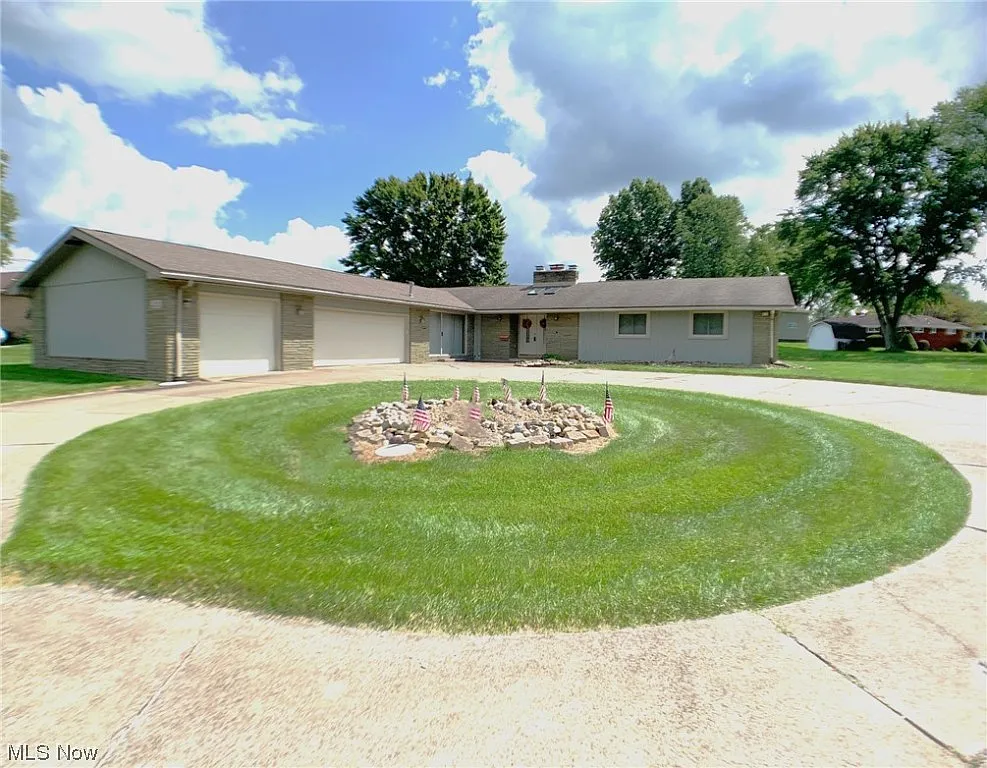 38 Creed Cir photo 1