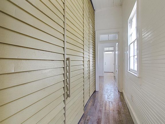 4th image of 2508 Cambronne St
