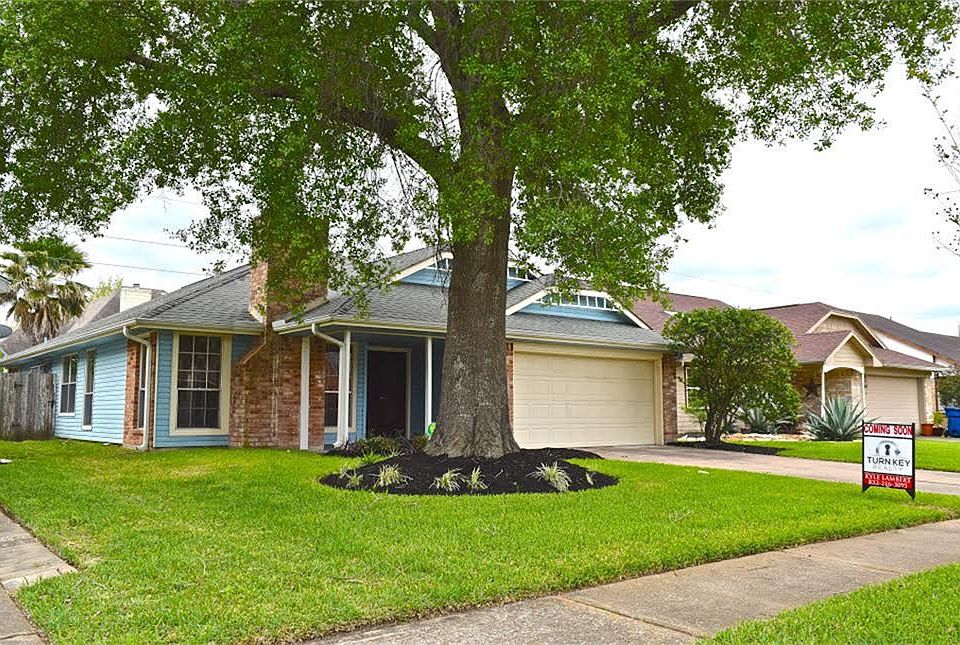 1st image of 15915 Barbarossa Dr