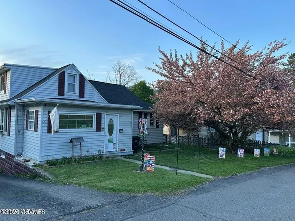 1473 Trevorton Rd, Coal Township, PA 17866
