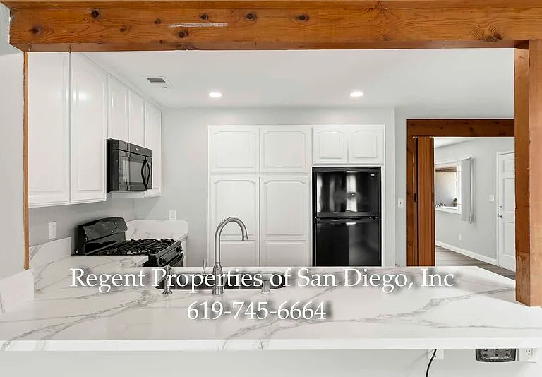 959 Granger St — Photo 5