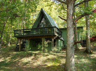 424 Town Hill Rd W, Nashville, IN 47448