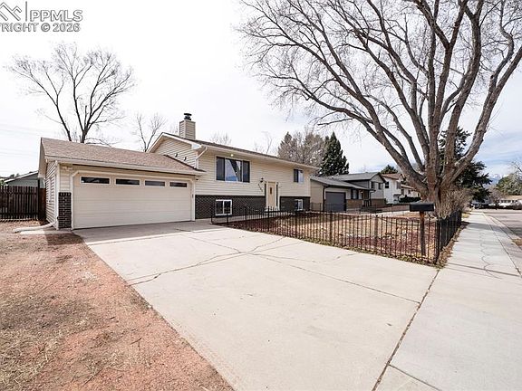 2nd image of 3103 Fireweed Dr