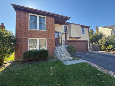 425 Beechwood Dr, Westmont, IL, 60559