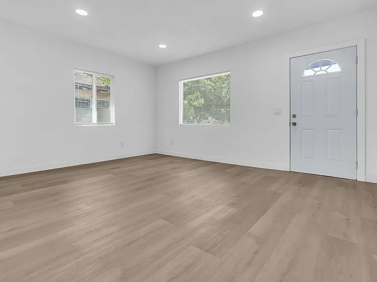 5518 Denker Ave — Photo 6