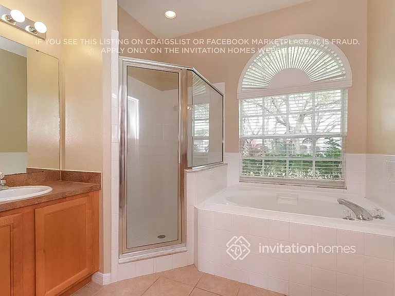 2620 Abbey Grove Dr — Photo 12