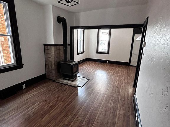 2nd image of 17-19 S Park St