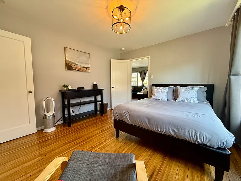 6131 Burlingame Ave — Photo 16