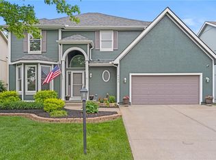 4200 Grand Ave, Leavenworth, KS 66048