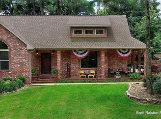 Chelmsworth Cir, Cir, AR 72715