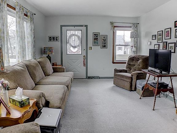 4th image of 2314 Parkview Dr