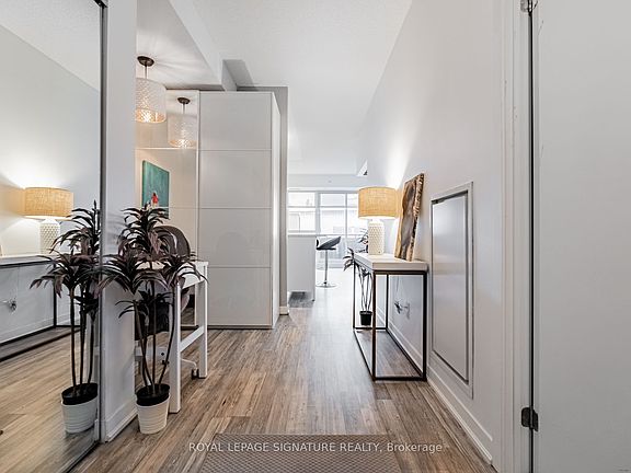 4th image of 51 E Liberty St #2102