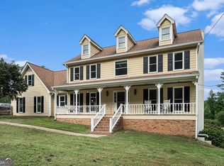 4390 Inns Brook Dr, Snellville, GA 30039