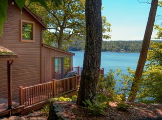 13 Chanterwood Rd, Lee, MA 01238