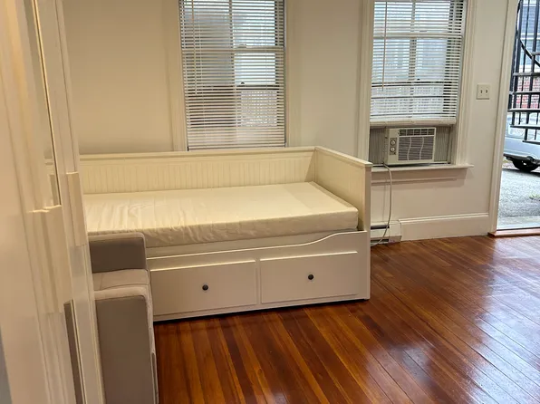 14 Massachusetts Ave APT B, Lexington, MA 02421