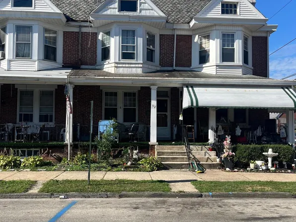 52 E Brown St, Norristown, PA 19401