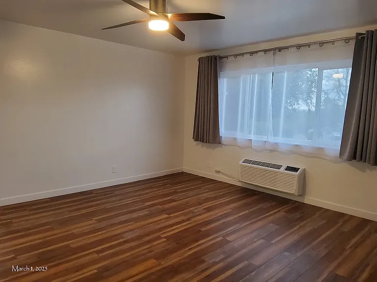 1522 Mesa St — Photo 5