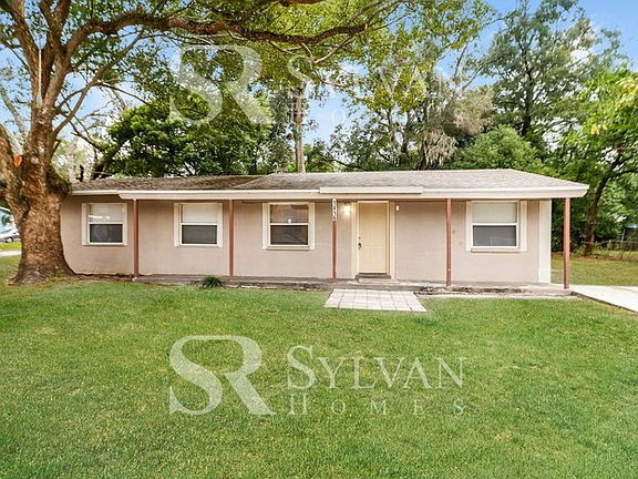 2nd image of 1416 E Poinsettia Ave