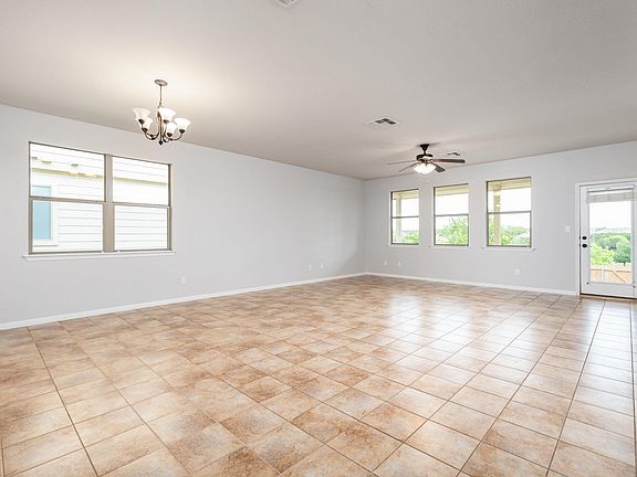 4th image of 209 Siltstone Way