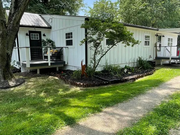 376 Merritt Rd, Pataskala, OH 43062