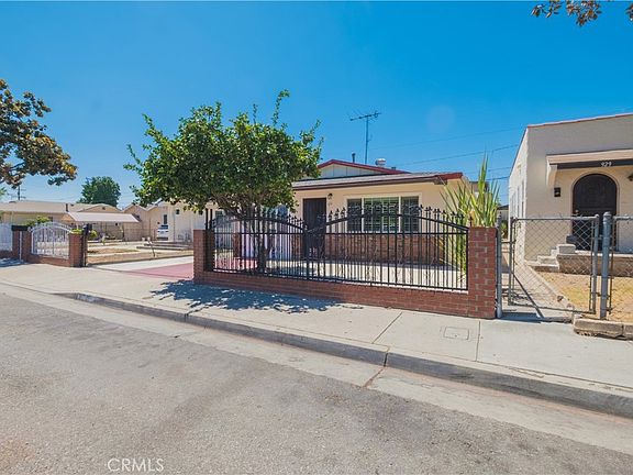 3rd image of 931-933 S La Verne Ave