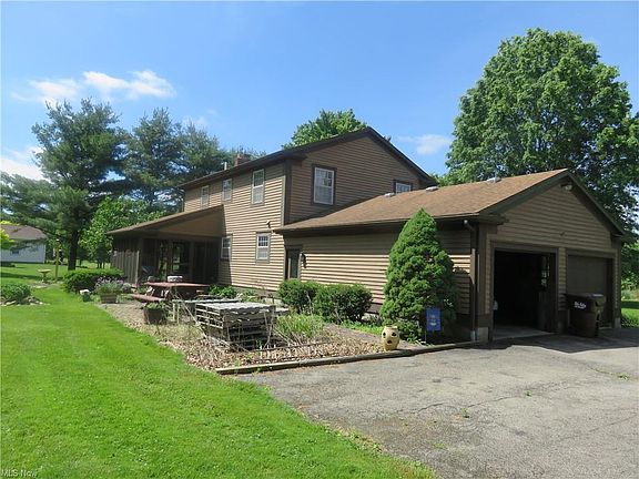 2nd image of 1358 Beaver Cir