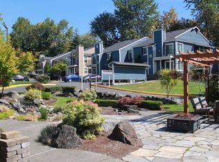 2613 S 272nd St APT 17, Kent, WA 98032