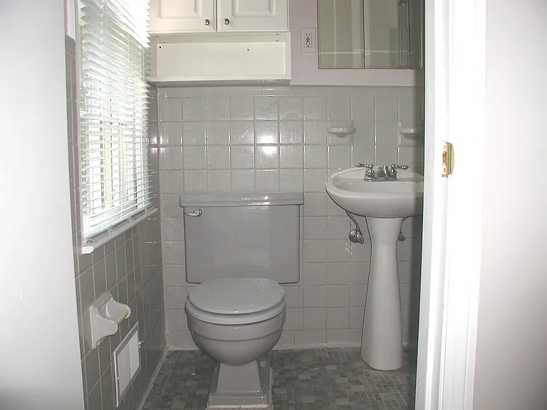 4179 Shawnee Ln NE — Photo 15