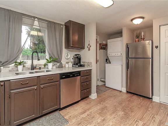 4th image of 5506 109th Avenue Ct E