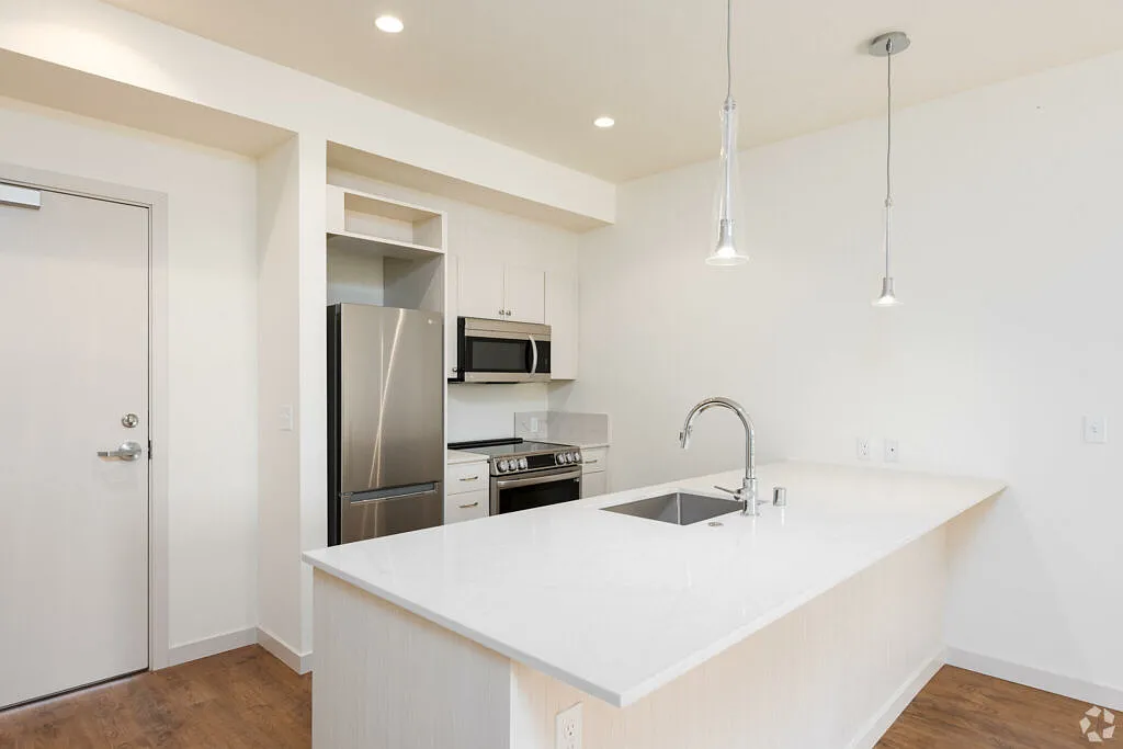 1010 Apartments — Photo 2