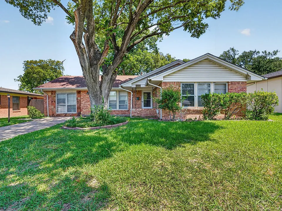 2539 Highwood Dr