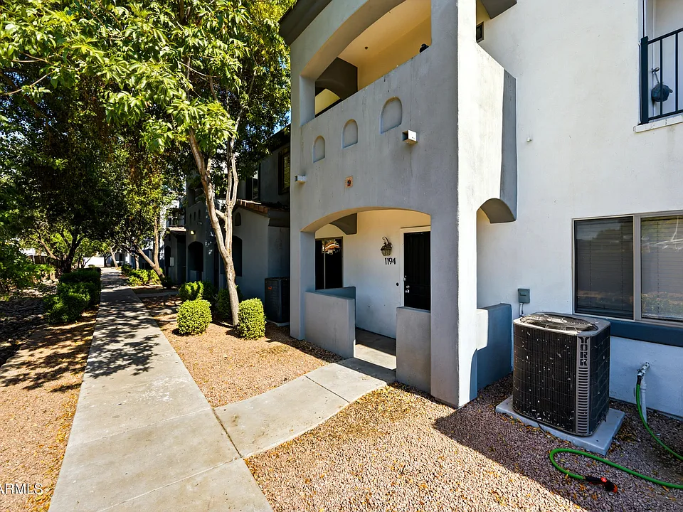 4608 W Maryland Ave #1194