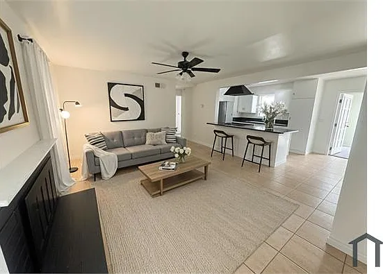 3 bed, 1175 sqft, $2,495 — Photo 1