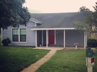 106 Free Timber St, Stockdale, TX 78160