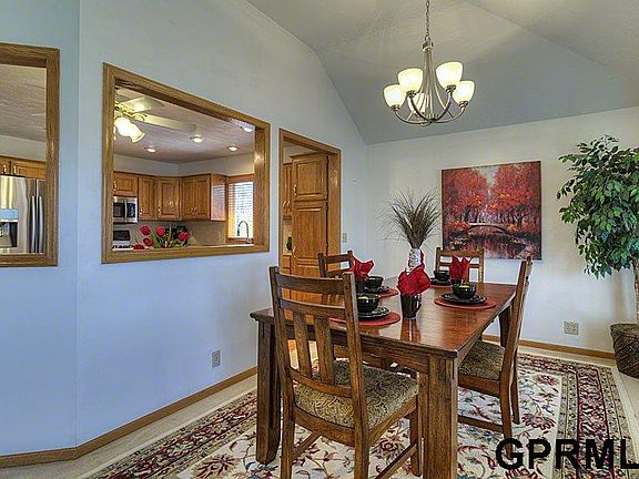 3rd image of 2101 Dana Ln